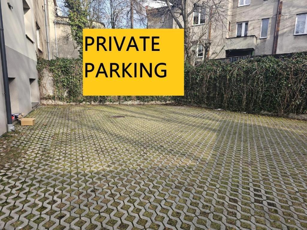 Urabn Apartments Studio With Garden No 2A Chorzow Katowice Free Private Parking, Self Check-In エクステリア 写真