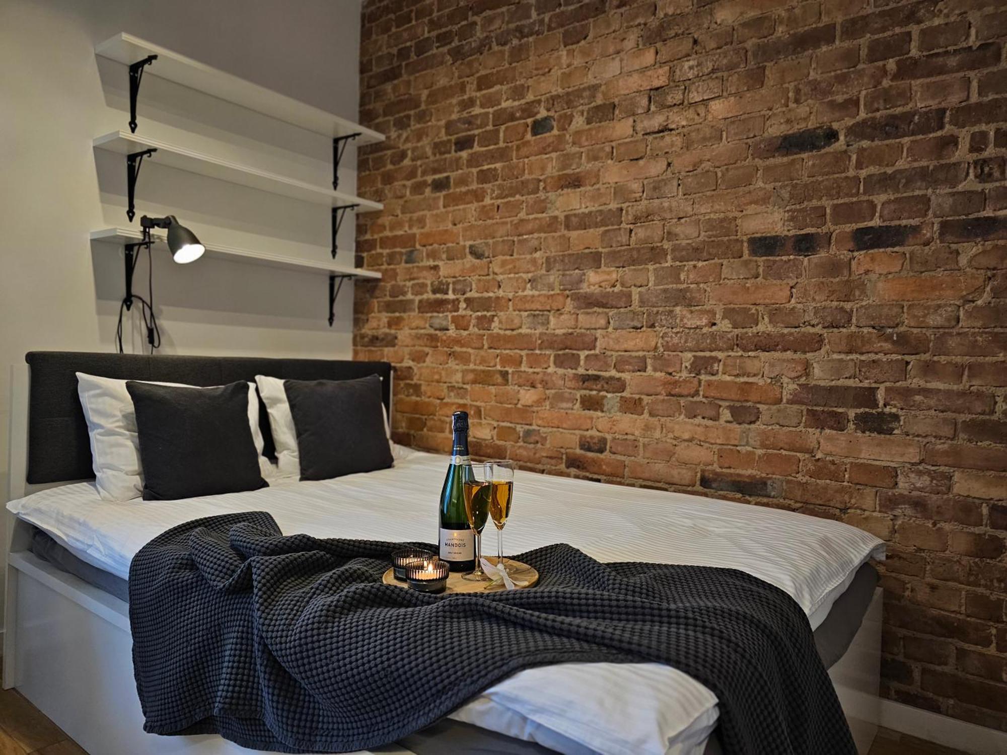 Urabn Apartments Studio With Garden No 2A Chorzow Katowice Free Private Parking, Self Check-In エクステリア 写真